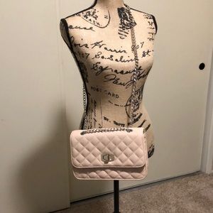 Gorgeous blush quilted handbag with chain strap